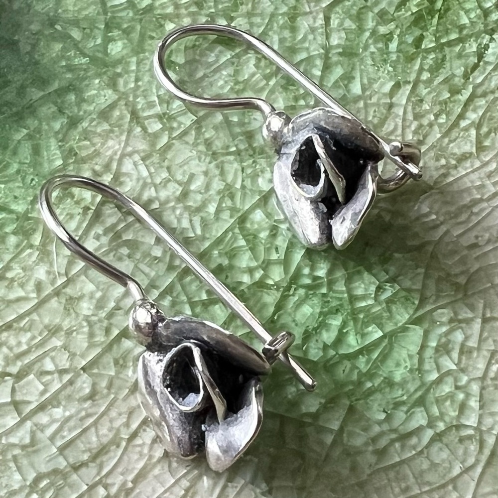 NOA ZUMAN .925 Silver Dainty Rose Earrings - Made in Israel